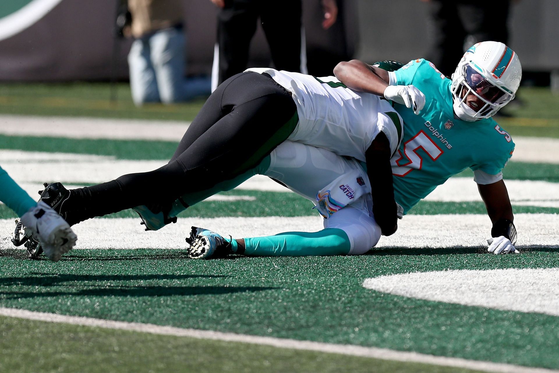 Teddy Bridgewater was on the field for one play against the Jets before suffering a concussive-blow