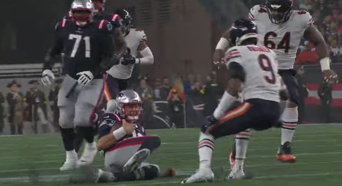 Bears' Jaquan Brisker gets payback after Patriots' Mac Jones kicks him in  groin