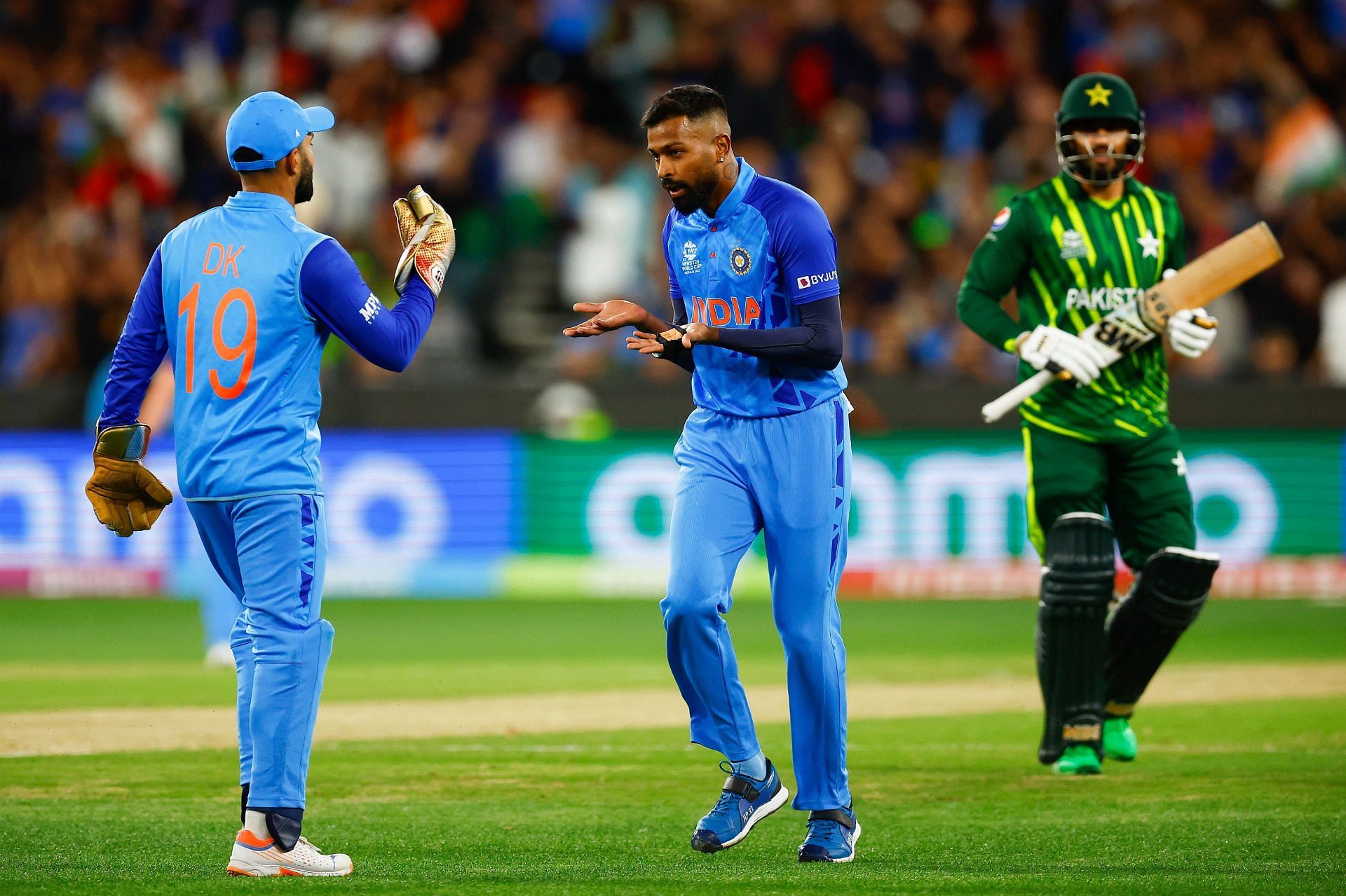 Ind Vs Pak 2022 Watch Pakistan Fall Of Wickets Today 8602