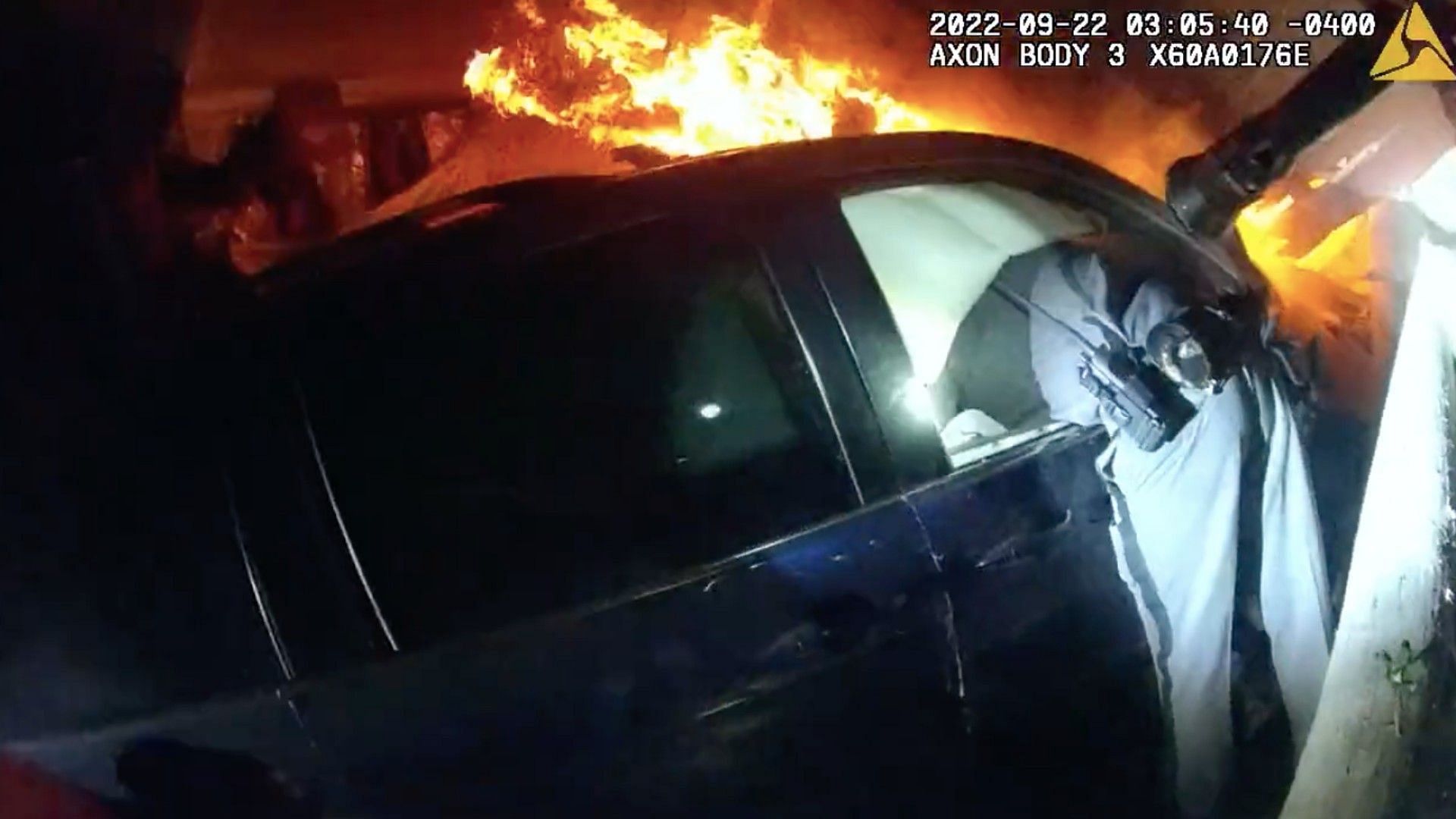 New York State Trooper rescuing a teen from fire (Image via New York State Police)