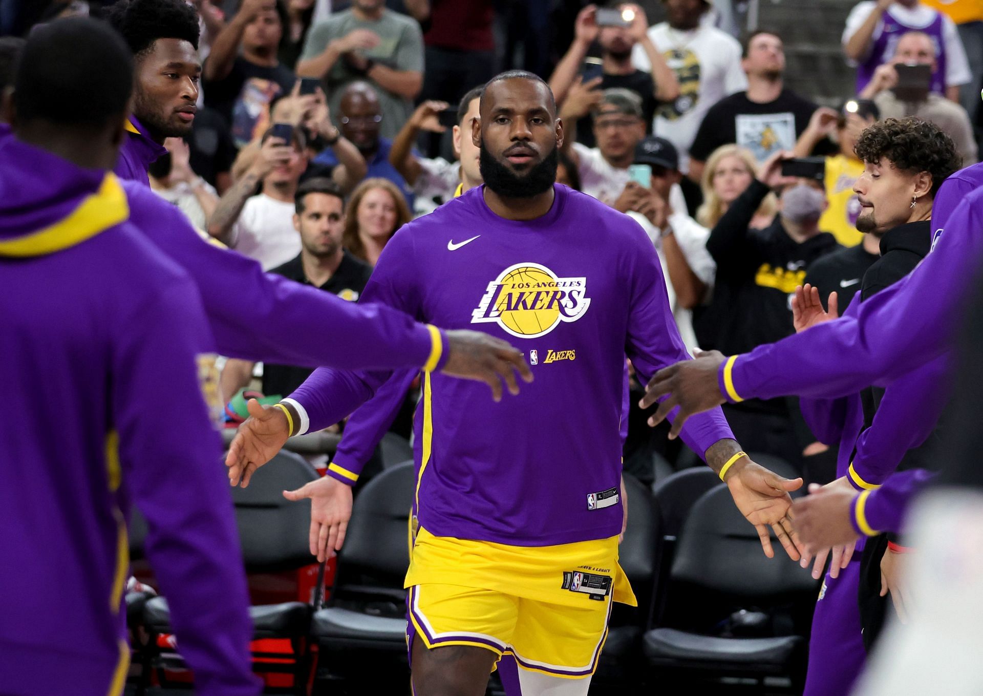 Phoenix Suns v Los Angeles Lakers