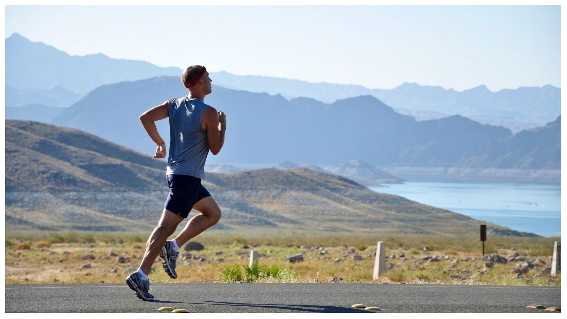 Running at a good speed can help burn more calories. (Image via www.pexels.com)