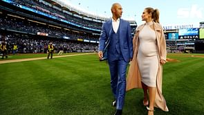 Derek Jeter's wife: "I know it sounds strange that I didn’t know he was a shortstop"