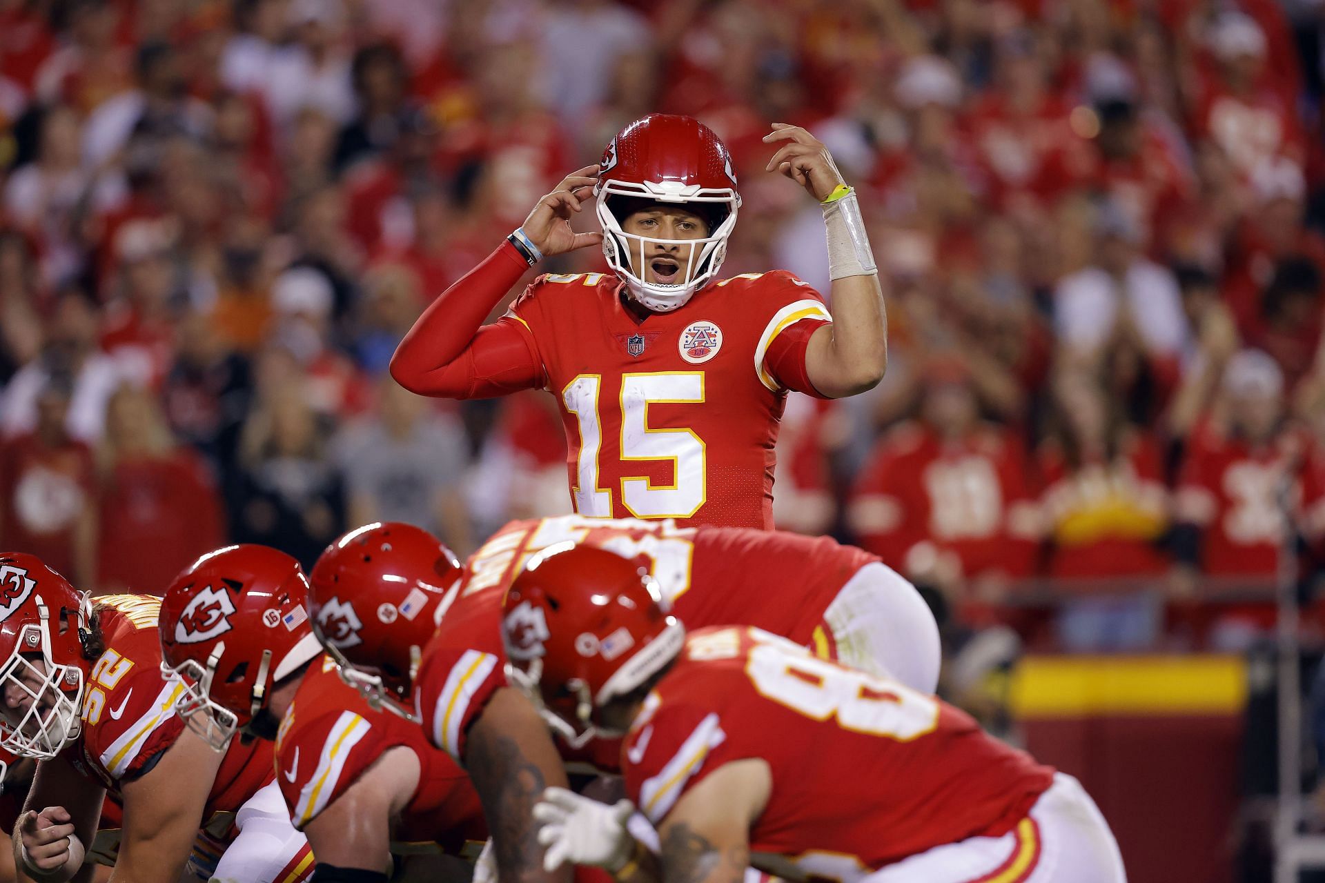 How Patrick Mahomes Paved the Way for the Chris Jones Contract — 'I Left  Some on the Table' - Sports Illustrated Kansas City Chiefs News, Analysis  and More