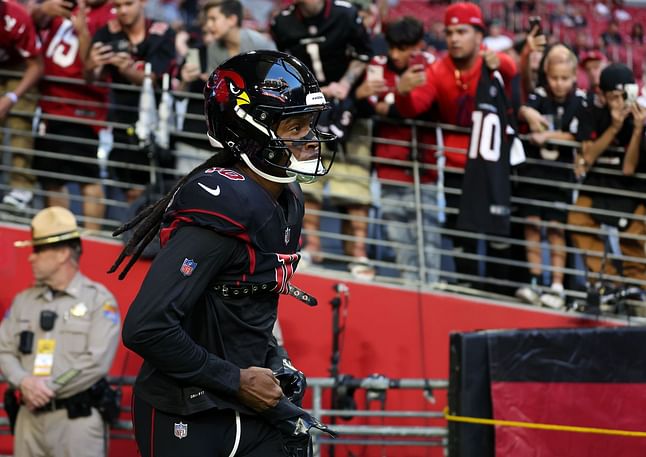 Best NFL Parlay for Week 8: DeAndre Hopkins, Ceedee Lamb, & Miles Sanders