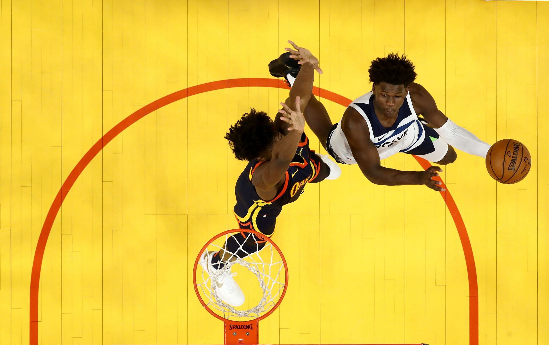 James Wiseman goes up for a block on Anthony Edwards