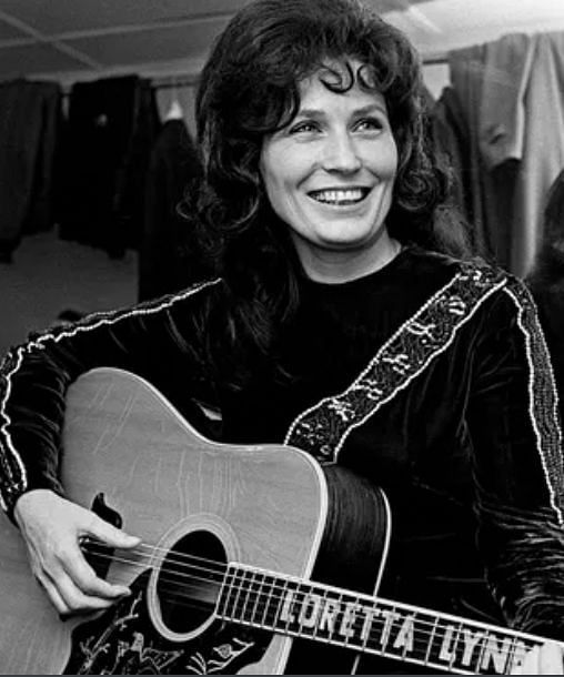 What was Loretta Lynn’s cause of death? Tributes pour in as country ...