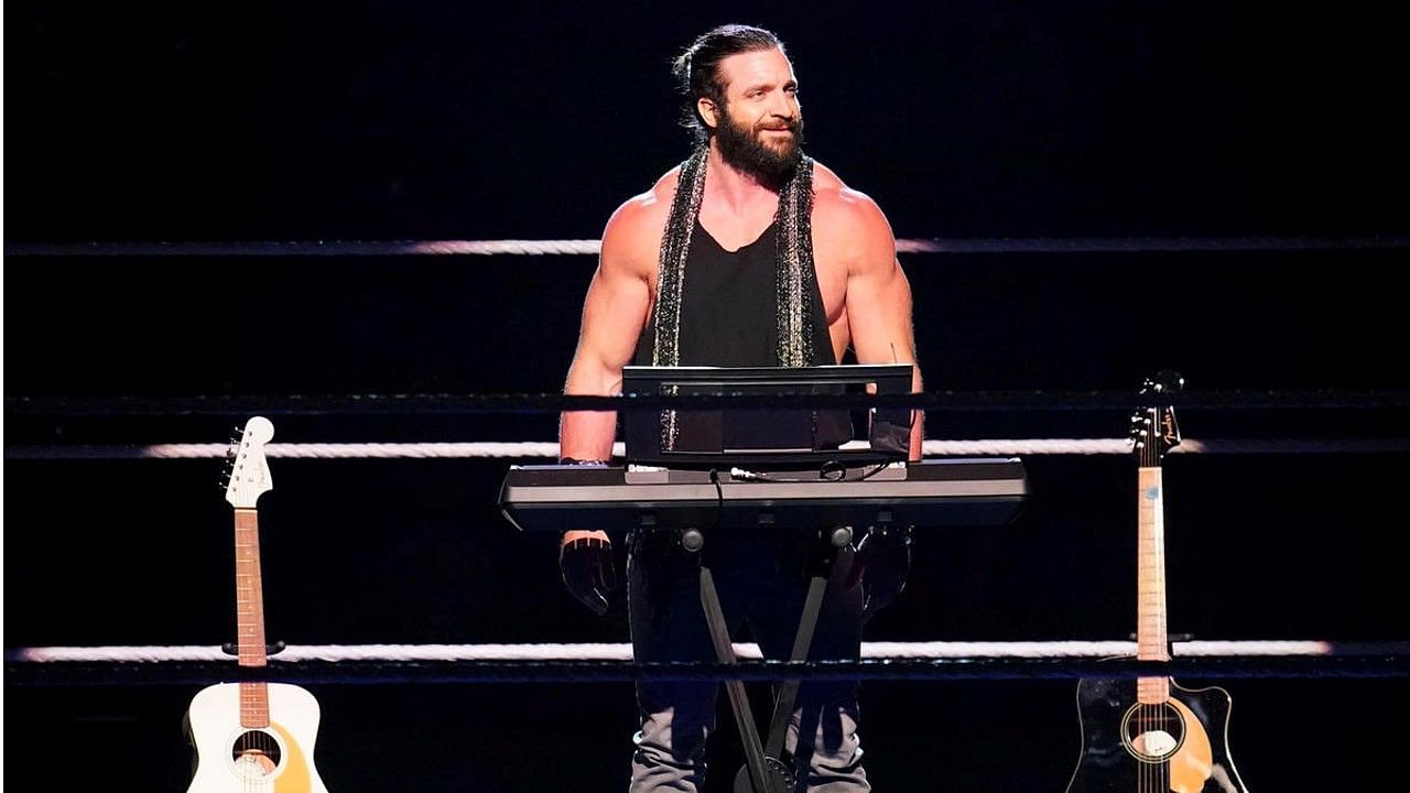 Elias returned on WWE RAW this Monday