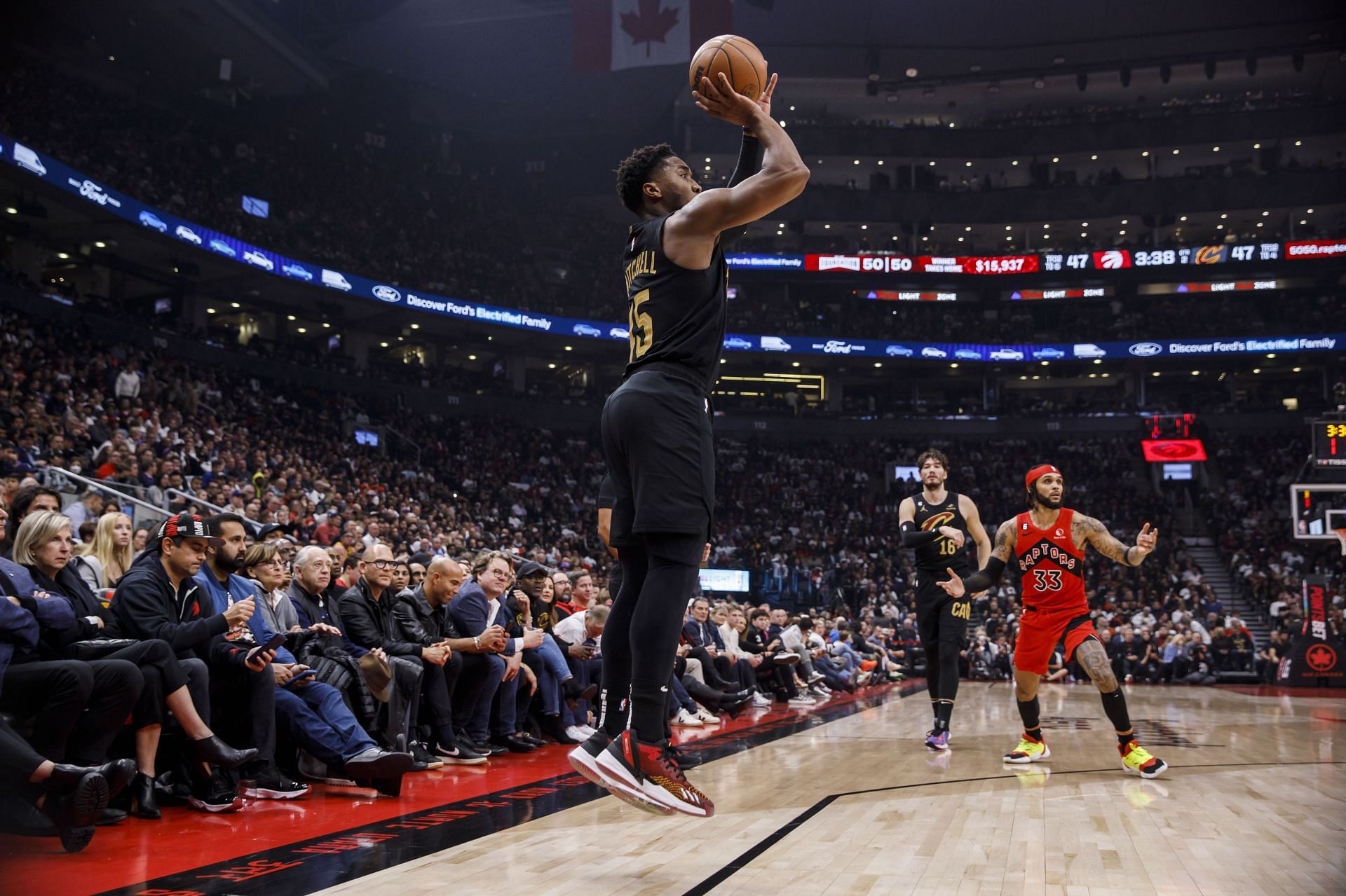 Cleveland Cavaliers v Toronto Raptors