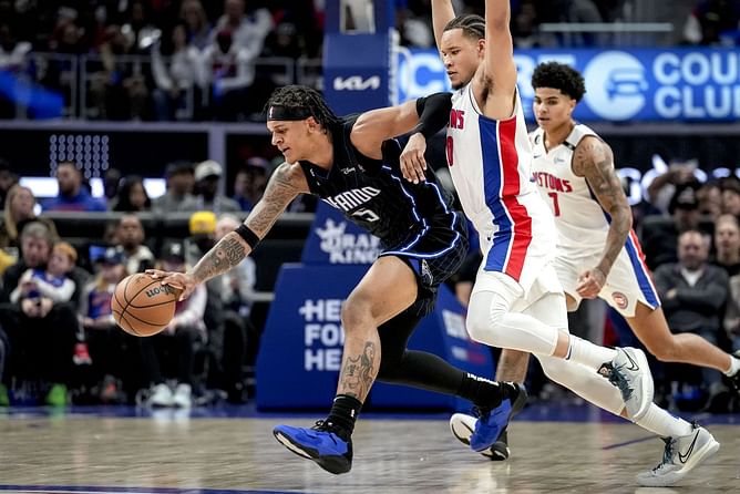 Fans absolutely ecstatic as Paolo Banchero leaves Cory Joseph for dead with a ferocious poster dunk despite loss: "That man has a family", "Dude is bullying in his first game", "ROY hands down"