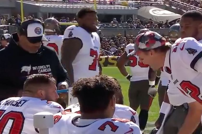 Tom Brady rips into Buccaneers offensive line during Steelers game