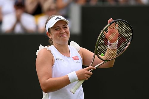 Ostapenko at the 2022 Wimbledon Championships.