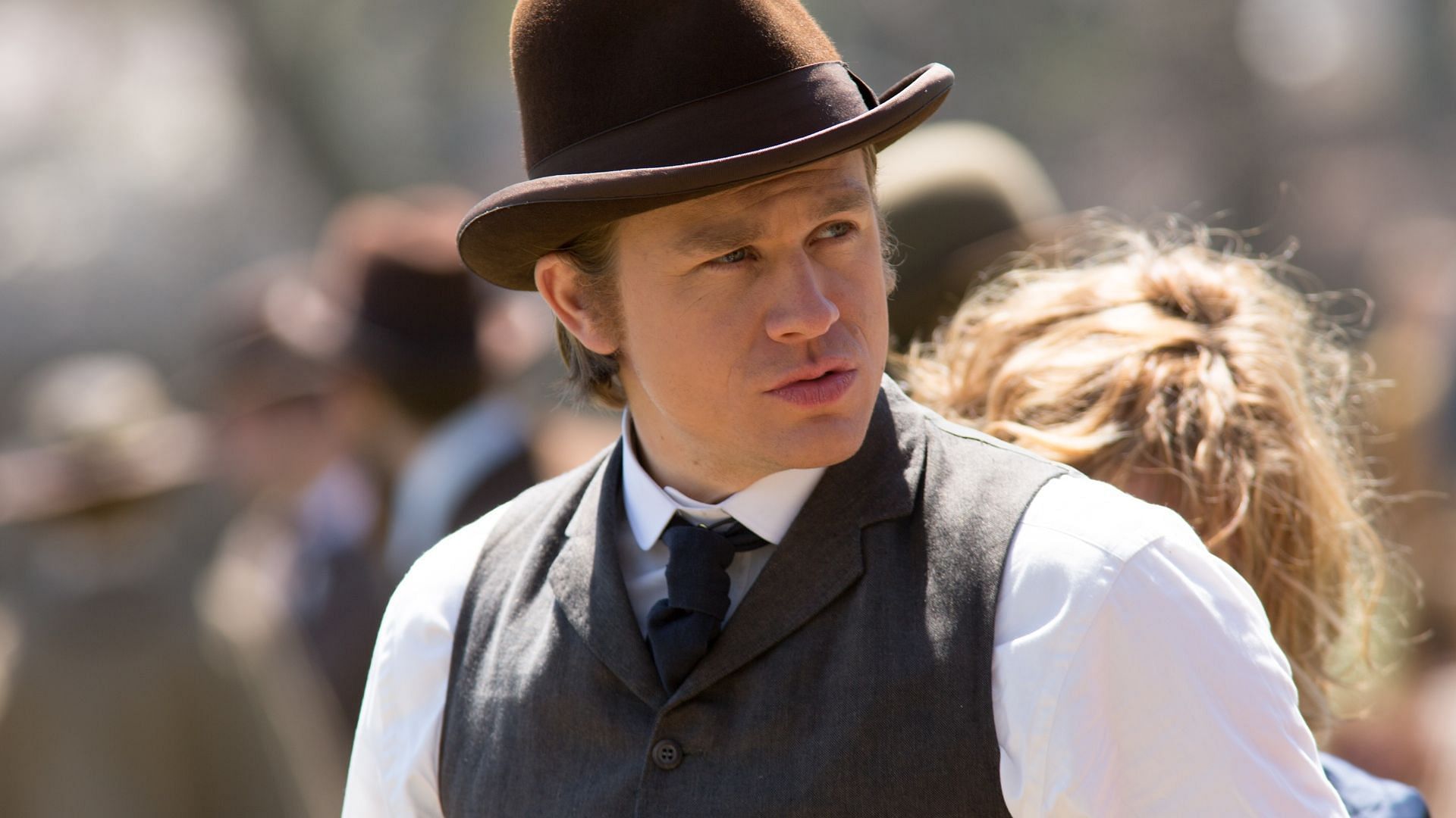 Charlie Hunnam from Crimson Peak (Image via IMDB)