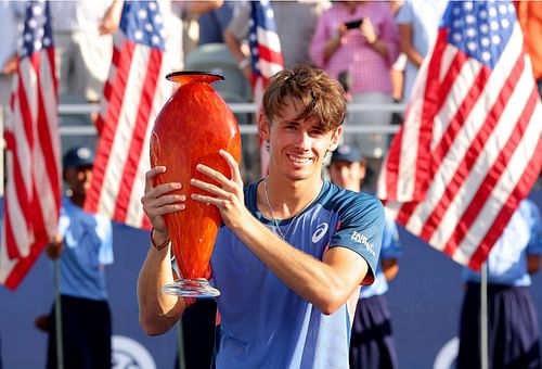 Alex de Minaur at the 2022 Atlanta Open.