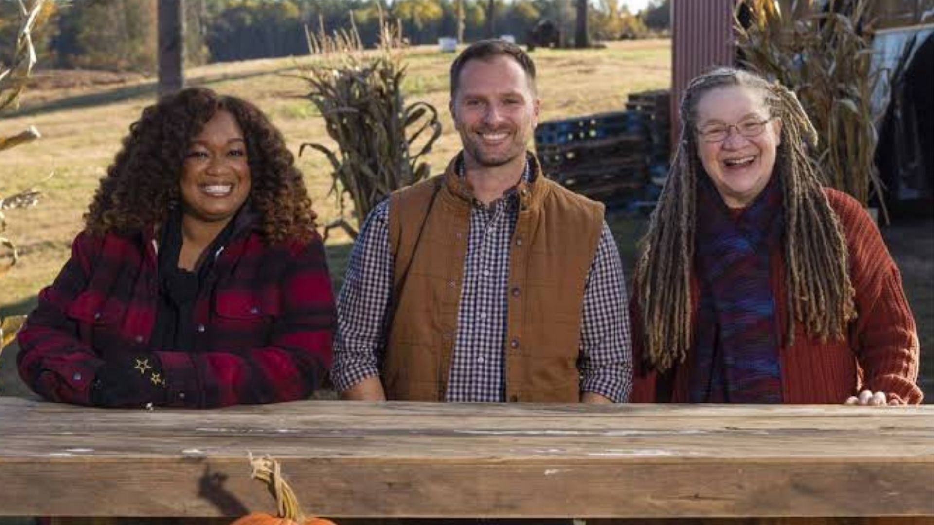 Judges from Outrageous Pumpkins (Image via Food Network)