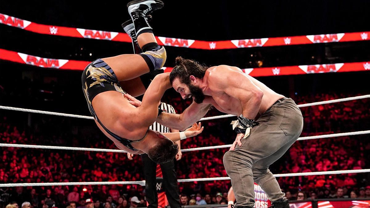 Elias took a comeback win on WWE RAW.