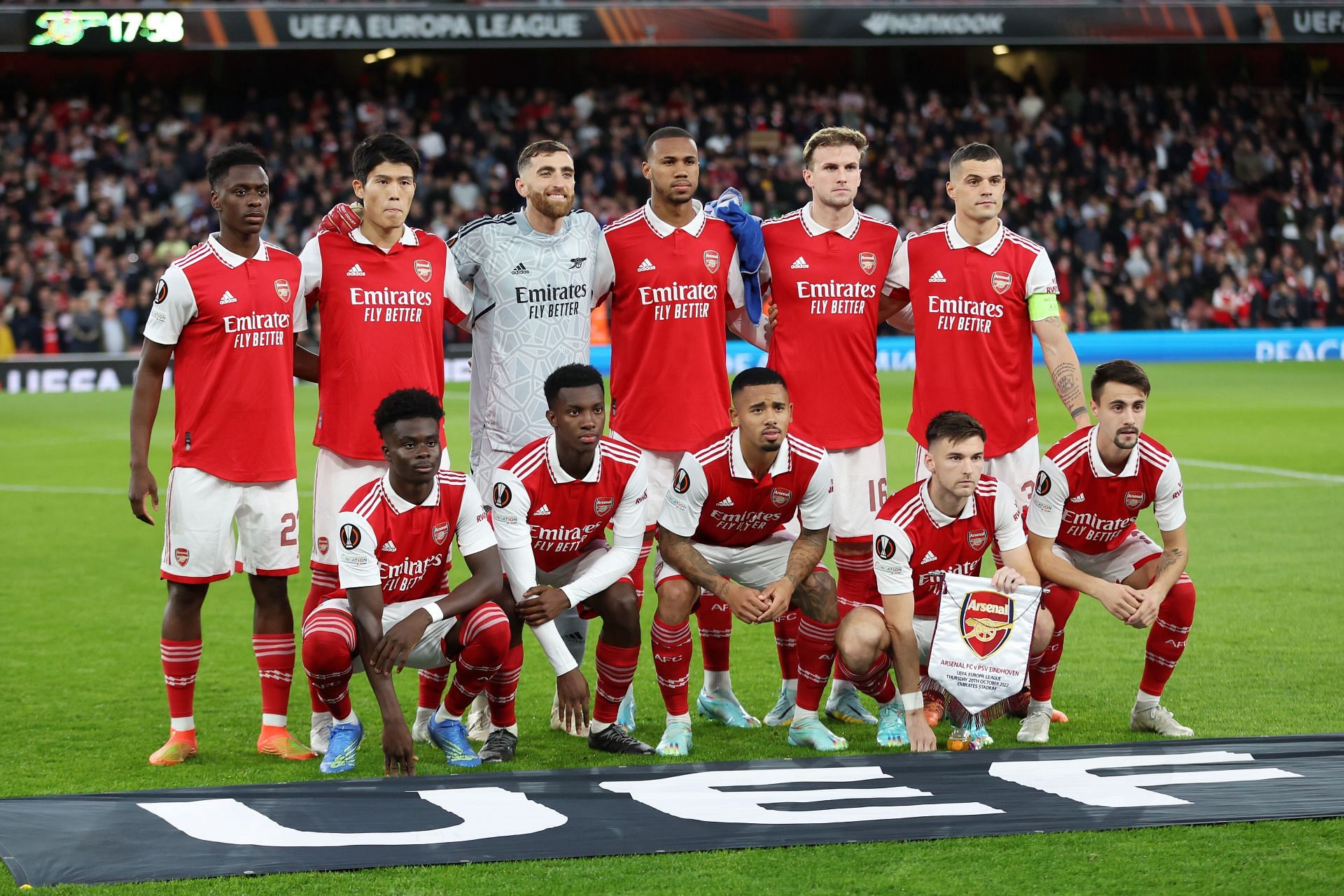 Arsenal FC v PSV Eindhoven: Group A