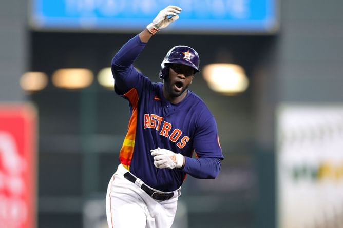 "Very simply, he's the one of the best hitters on the planet" - All-Star Yordan Alvarez delivers home run blow in consecutive games to break Mariners hearts and put Astros on brink of ALCS