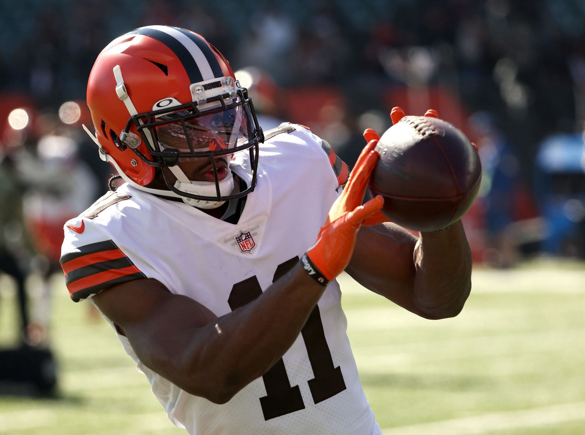 Fantasy football: Peoples-Jones among must-start wide receivers for Week 7  