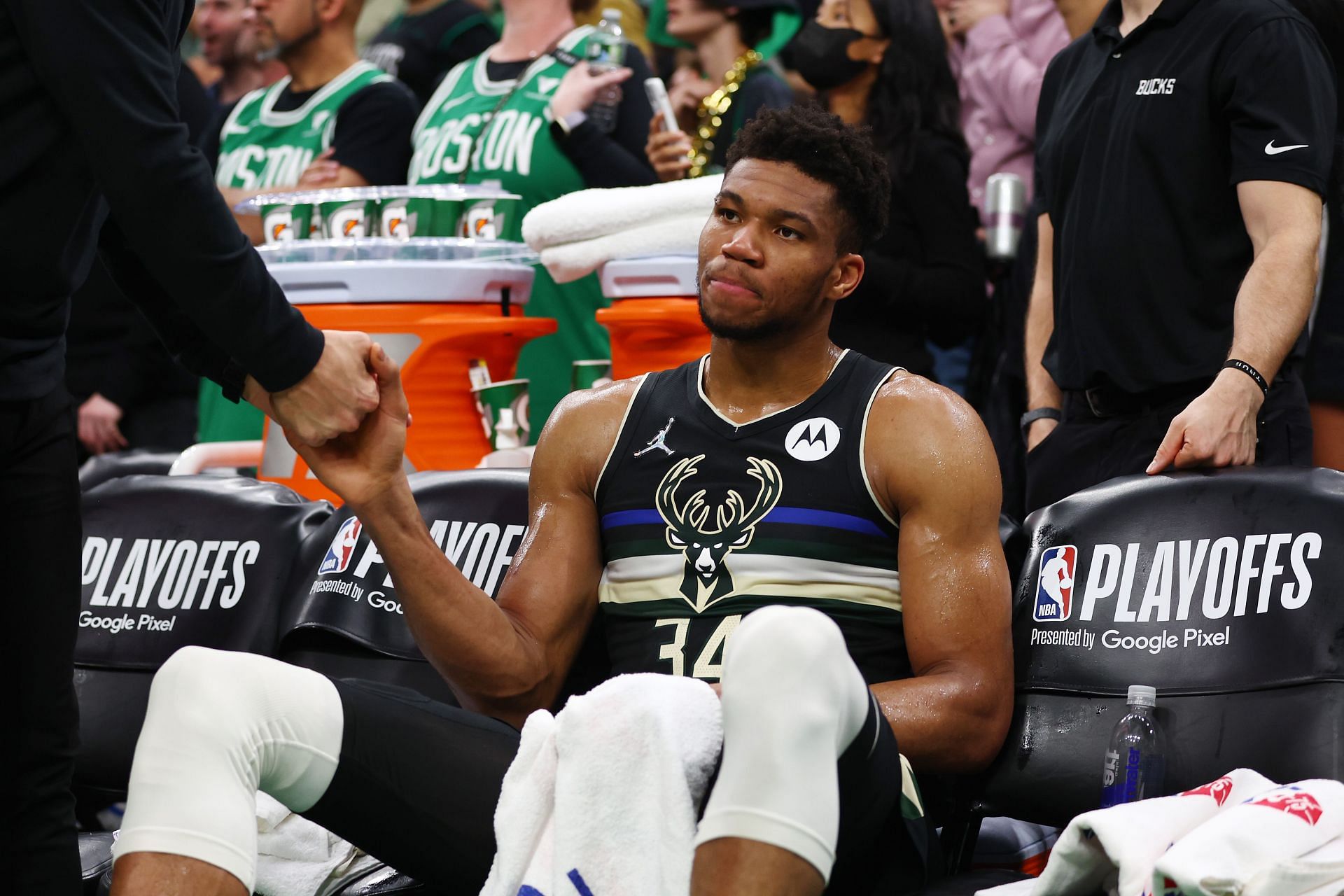 Giannis Antetokounmpo calls Donte DiVincenzo 'the heart' of Bucks