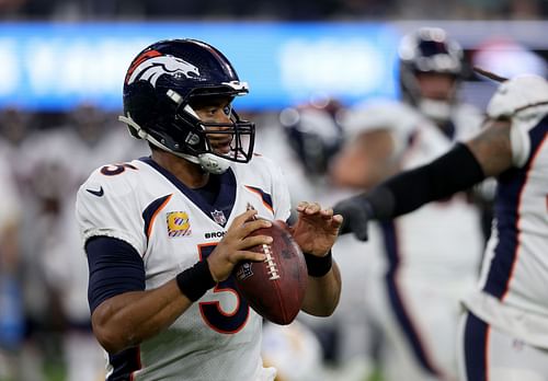 Denver Broncos v Los Angeles Chargers