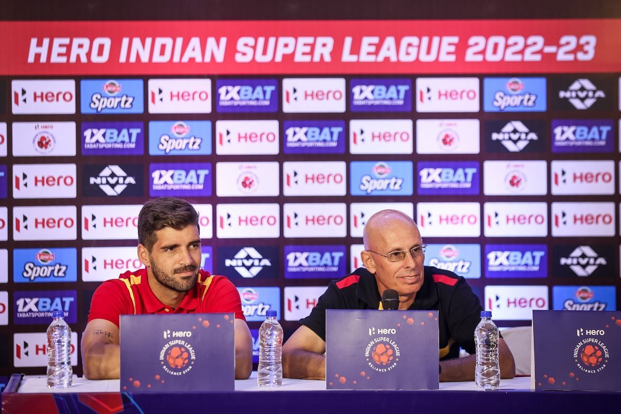 Head coach Stephen Constantine and center-back Ivan Gonzalez at the press conference.