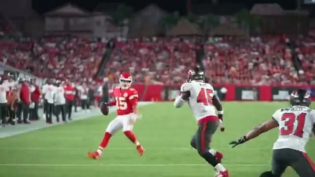 Chiefs vs Bucs: Mahomes 'Houdini' TD pass to Edwards-Helaire