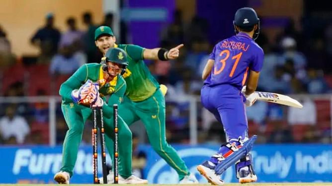 IND vs SA 2022: "It was very difficult to digest"- Aakash Chopra on India's top-order failure in 1st ODI
