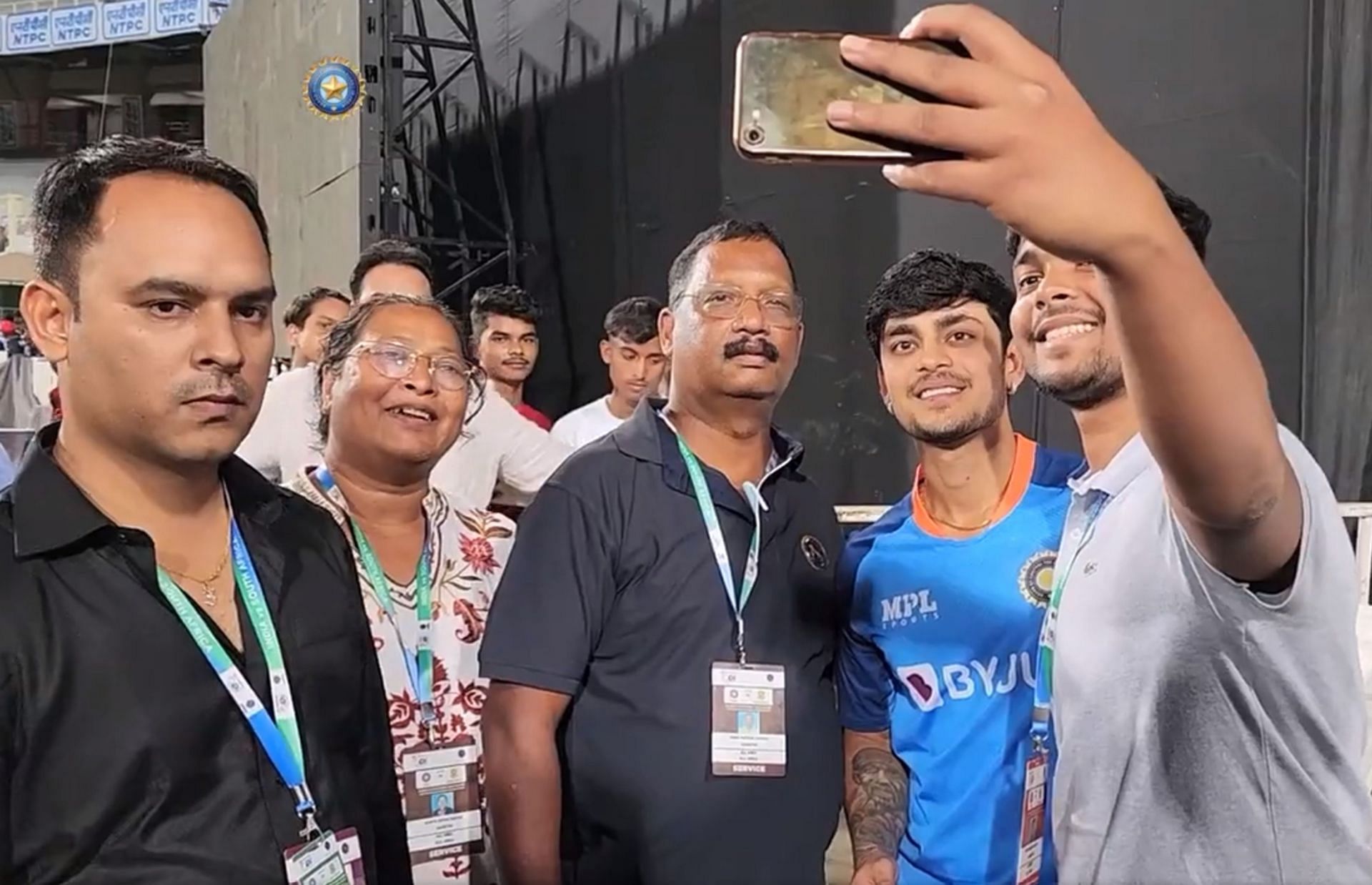 Ishan Kishan posing with fans (Credits: BCCI)