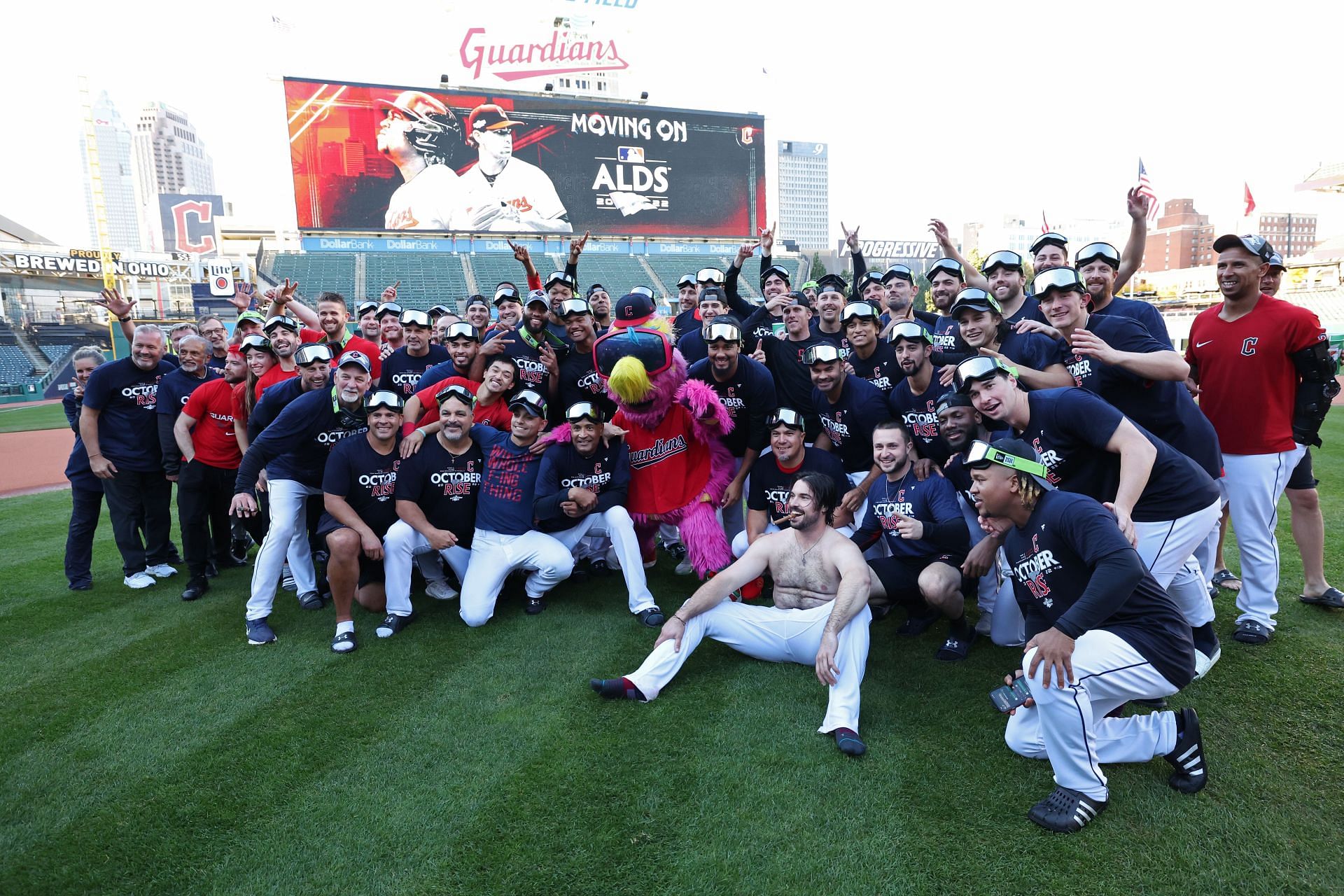 Oscar Gonzalez walks it off in 15, Guardians win wild-card series