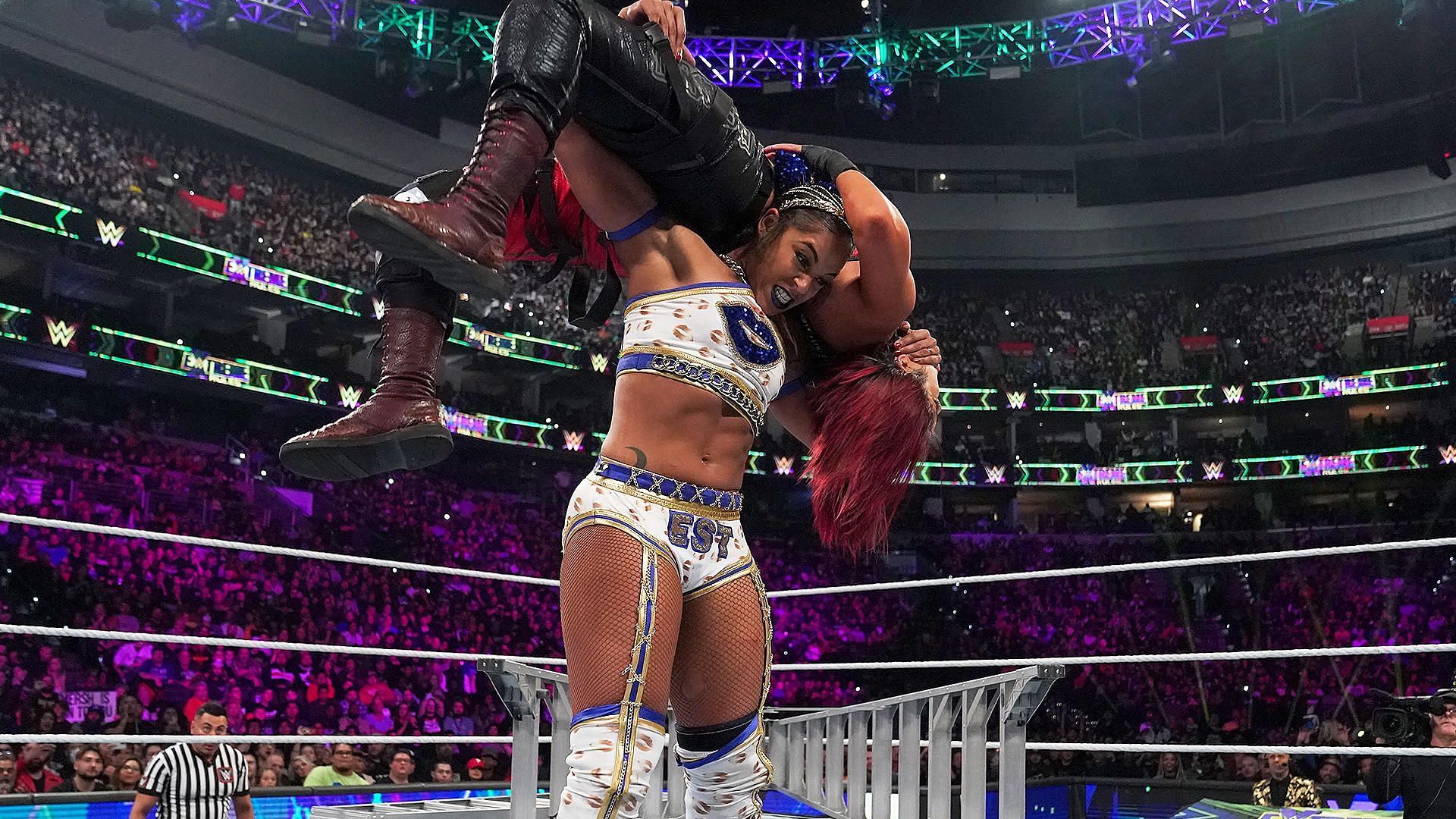 The EST of WWE climbed the ladder to retain her Women&#039;s title