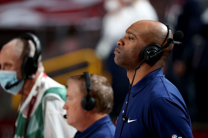 Video: Vince Carter surprises everyone with his pick for his favorite dunk of the week