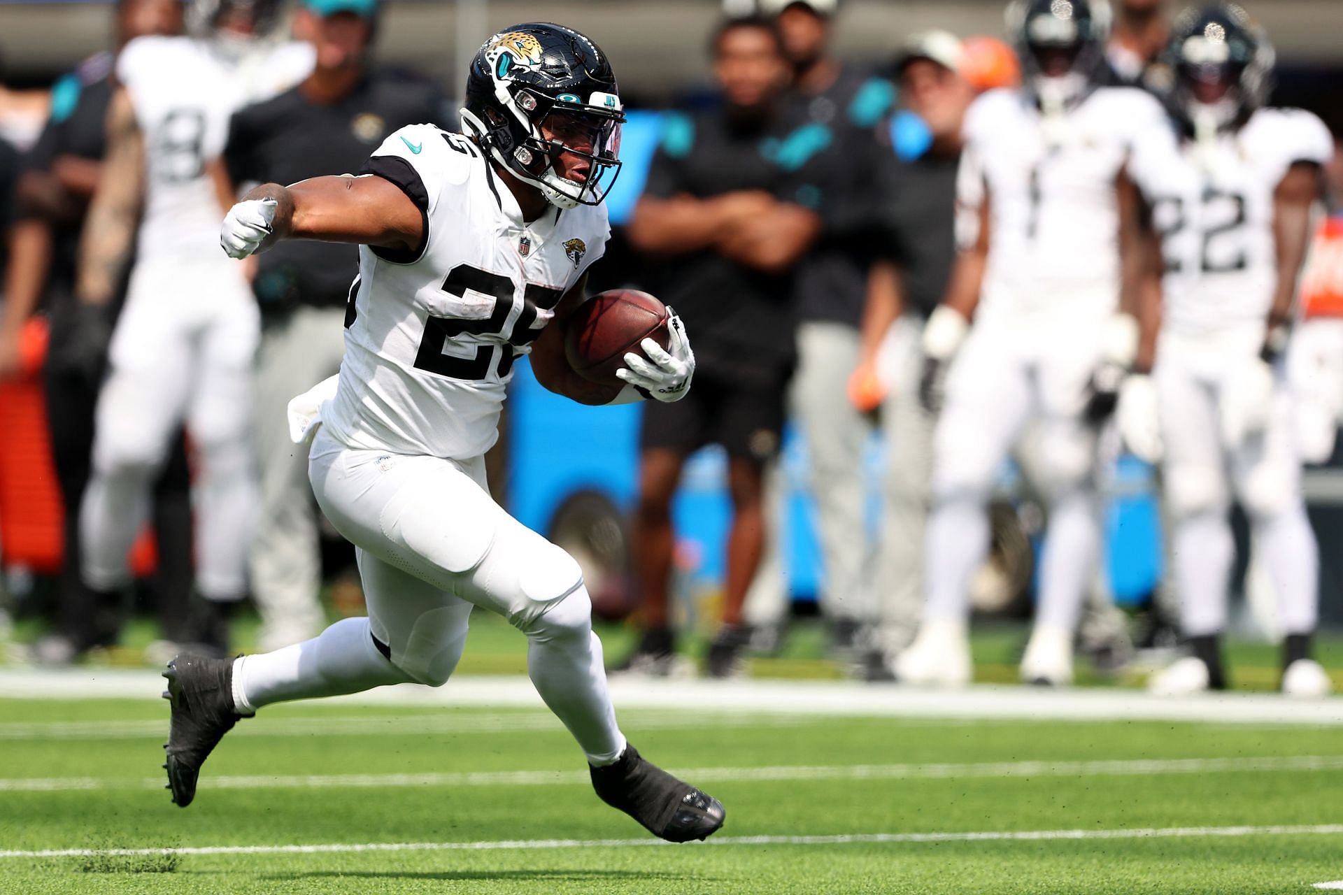 Jaguars RB James Robinson Embraces Competition - Stadium