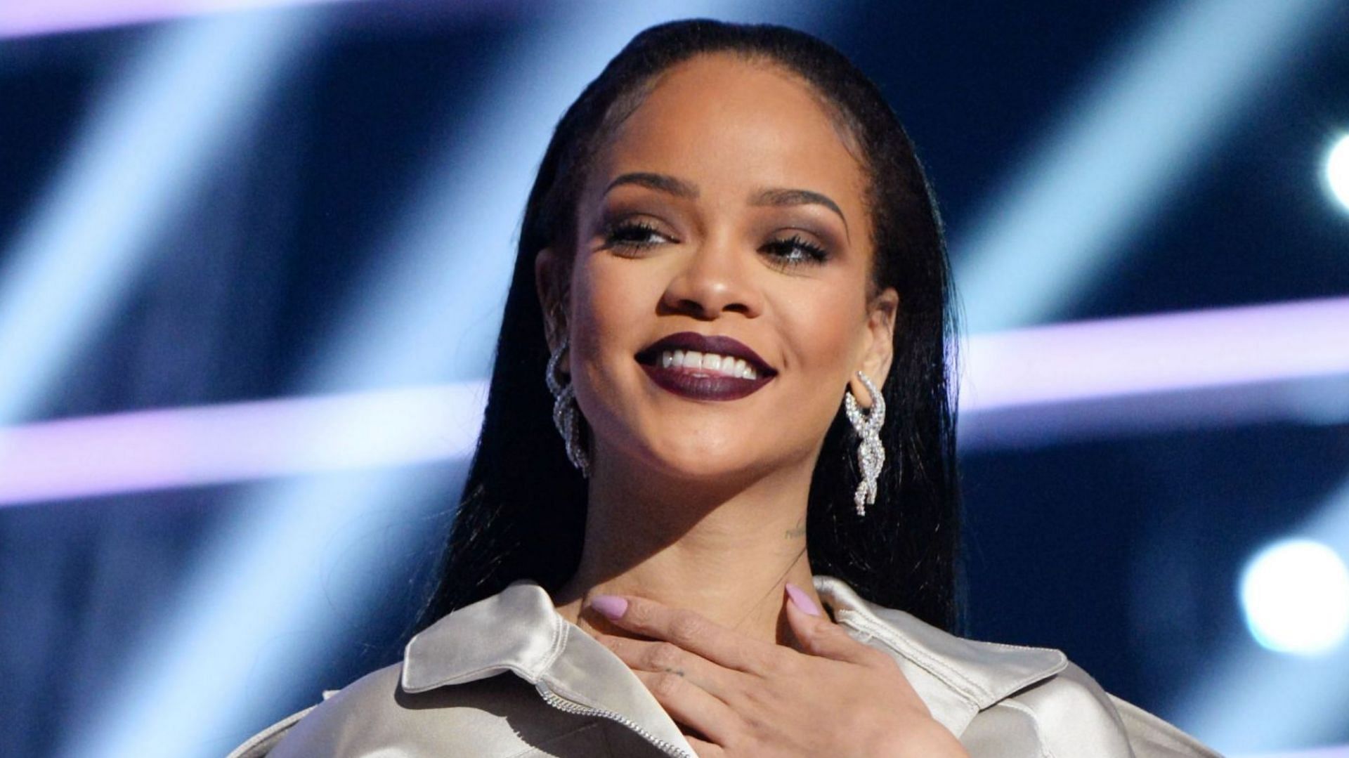 Rihanna is slated to release new work after 2016. (Image via Getty)