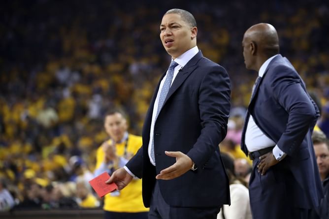 Video: Former Cleveland Cavaliers coach Ty Lue reveals how he stashed money in Warriors' locker room ceiling for Finals game