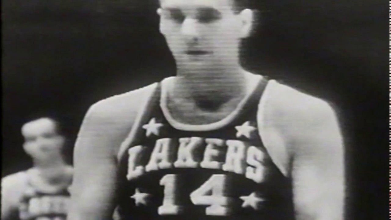 Larry Foust could have made the Hall of Fame if he did not go 0-4 in the NBA Finals. [photo: Hoops Habit]