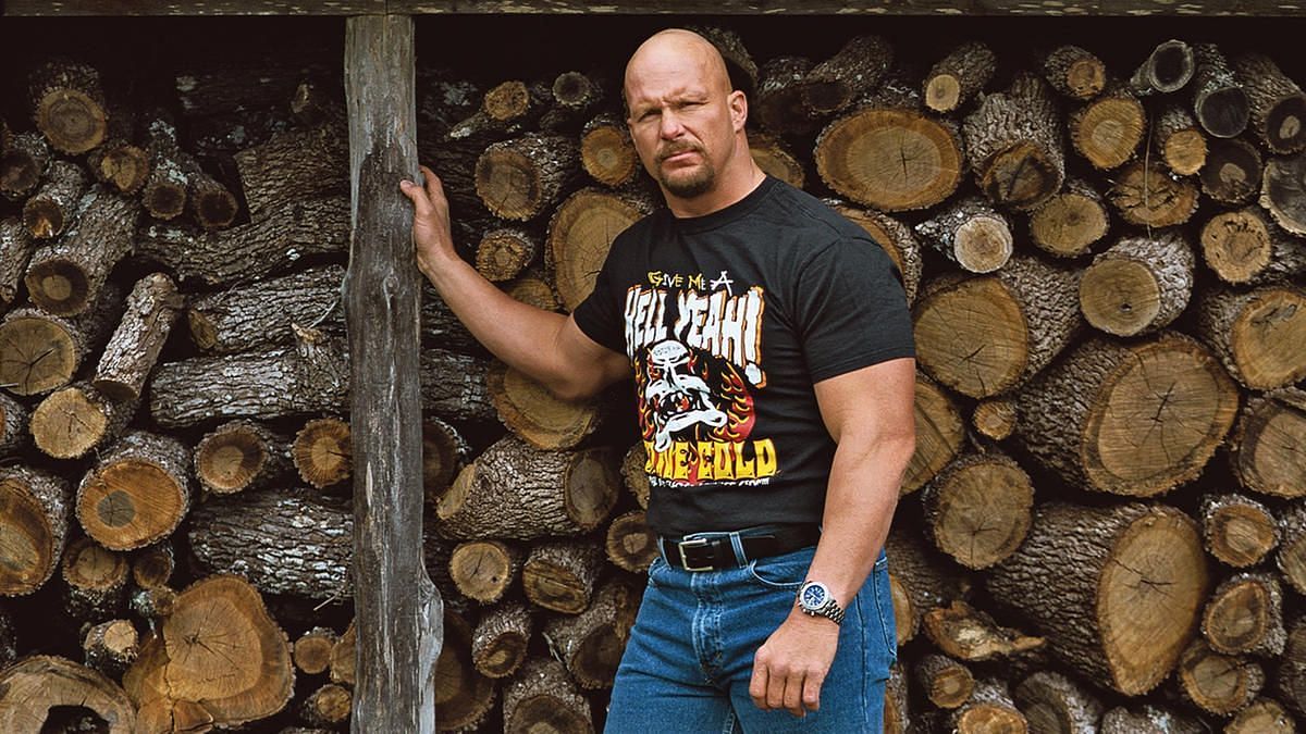 WWE Hall of Famer Steve Austin