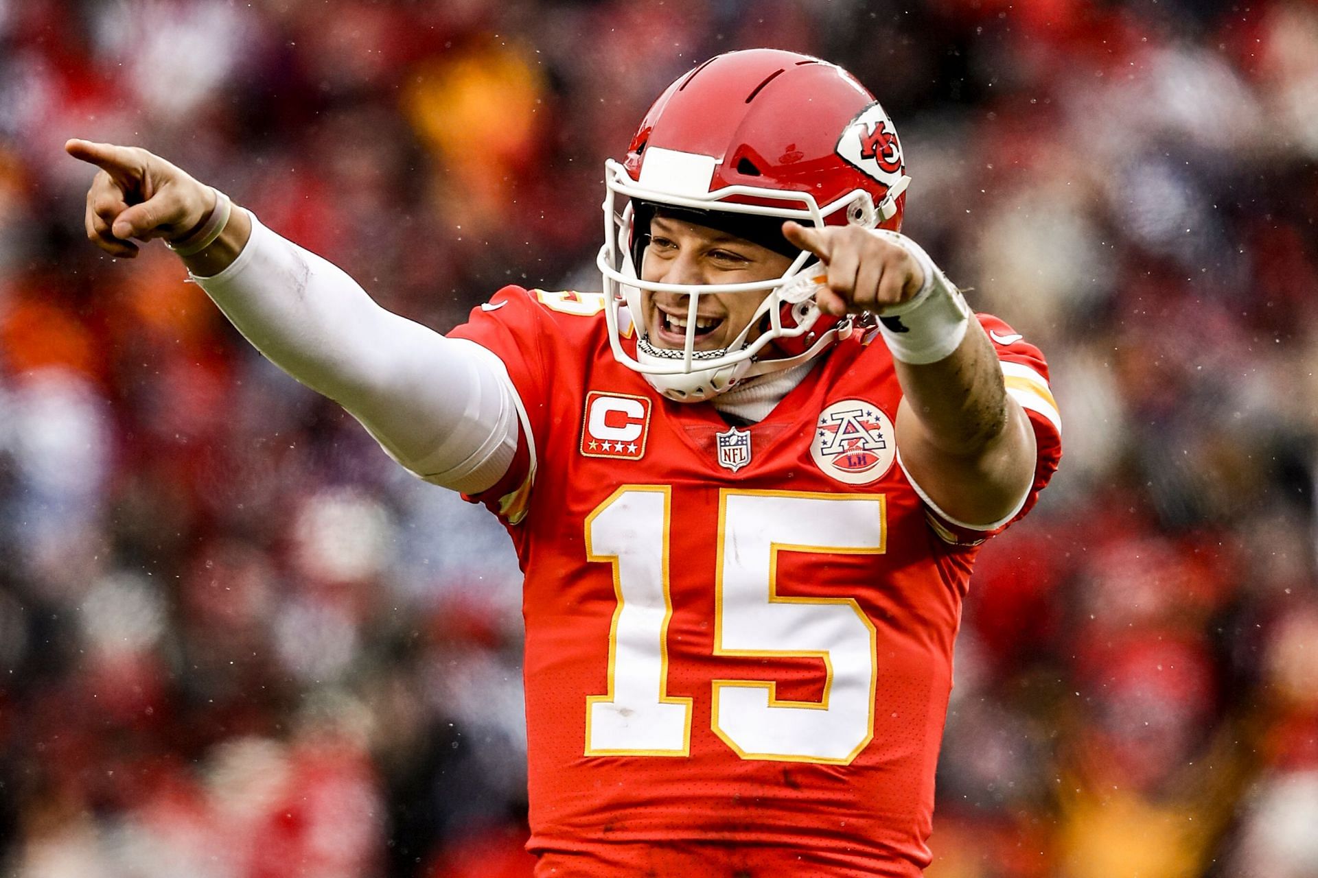 Patrick Mahomes vs Tom Brady best fantasy pick