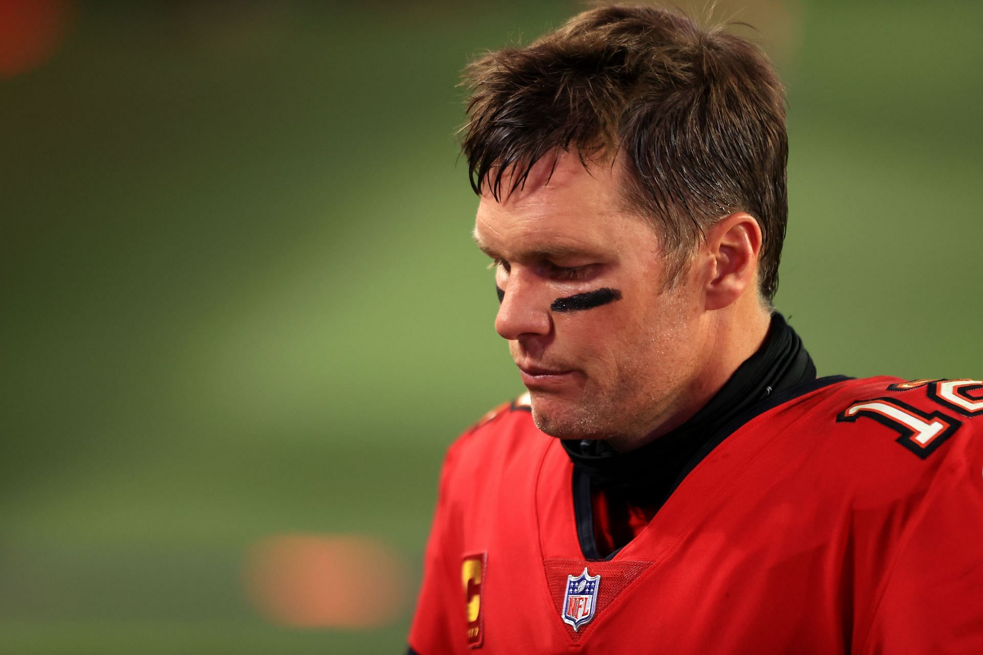 Tom Brady, Buccaneers embarrassed by Panthers in shocking loss