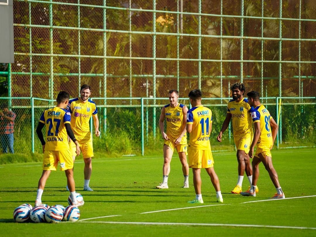 Kerala Blasters FC players during a training session ahead of their ISL encounter against Mumbai City FC (Image Courtesy: Kerala Blasters FC Instagram)