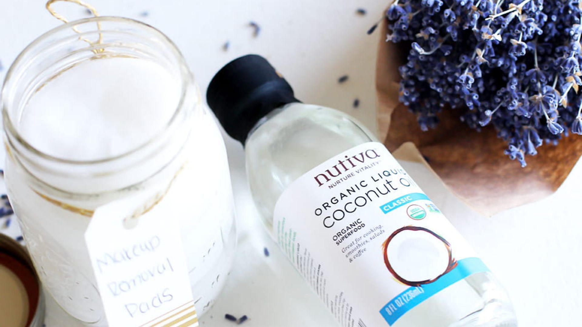 Coconut Oil (Image via New Woman India)