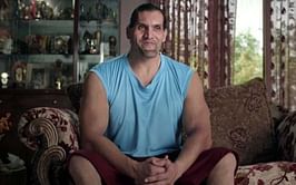 "The Great Khali ड्रेसिंग रूम में अकेले बैठे रहते थे" - WWE दिग्गज ने भारतीय Superstar को लेकर किया चौंकाने वाला खुलासा