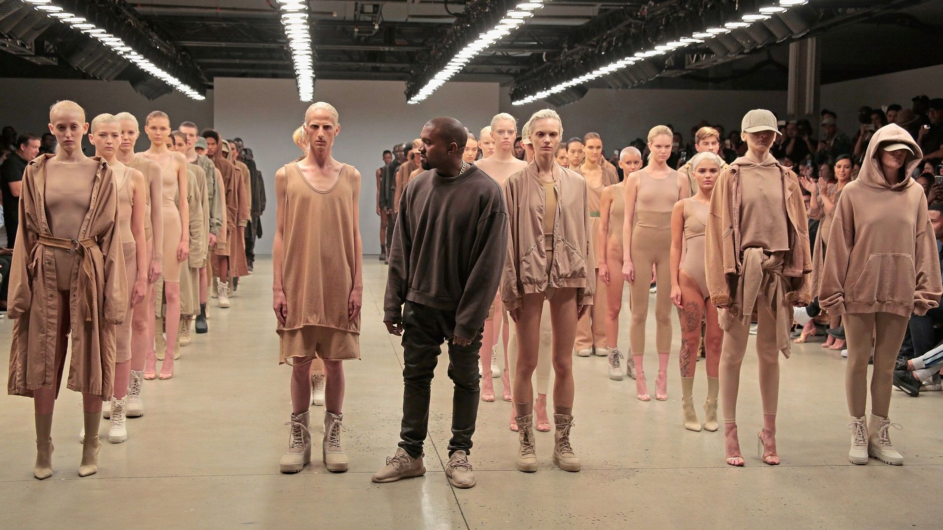 Kanye West in the finale of Yeezy Season 2 at New York Fashion Week (Image via Getty)