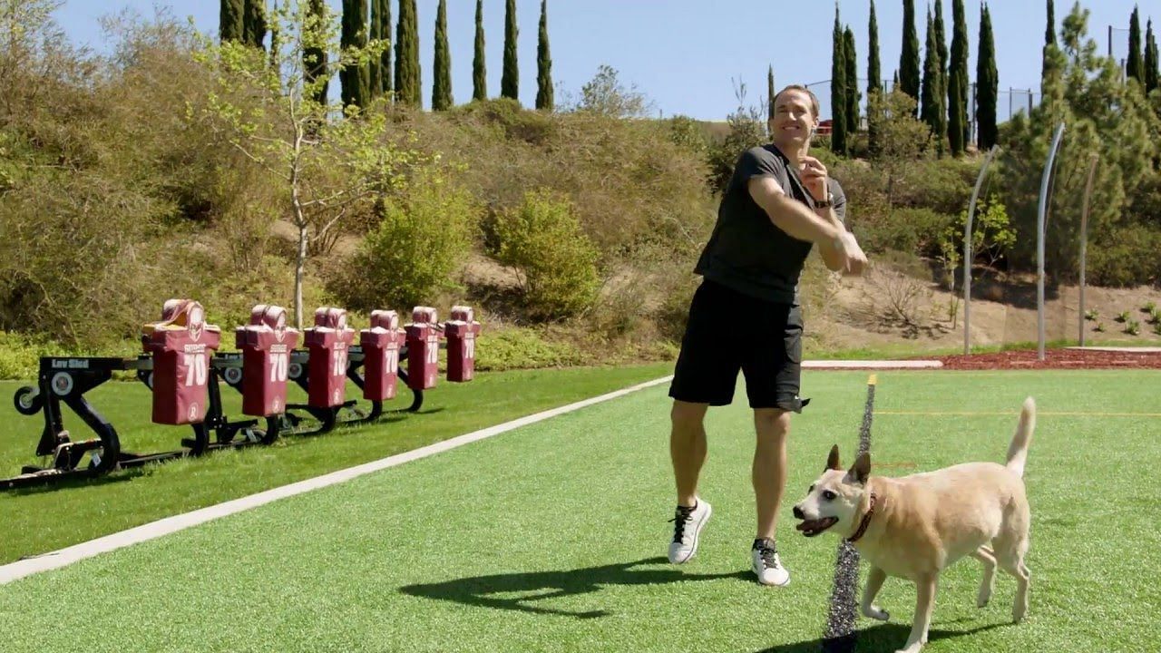 The retired quarterback and his dog (Image via Merrick Pet Care on YouTube)