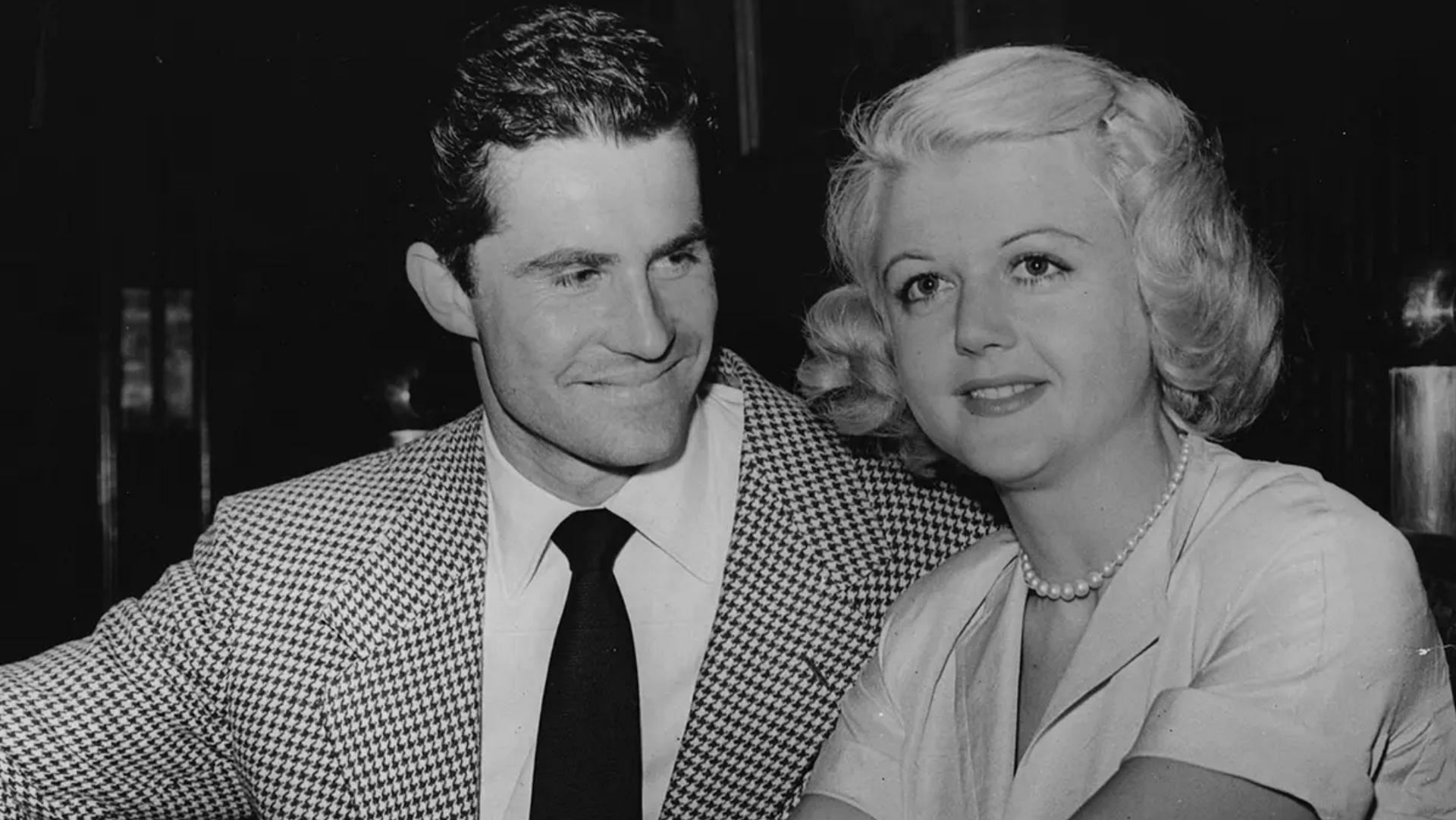 Angela Lansbury had two biological kids and a stepson from her marriage to Peter Shaw. (Image via Keystone/Getty Images)