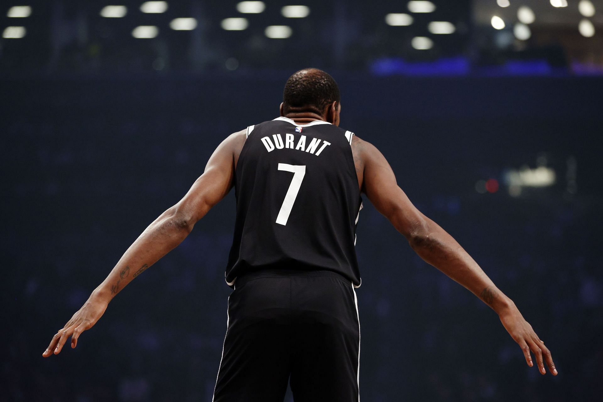 Kevin Durant scores season-high 38 points but Nets run out of gas