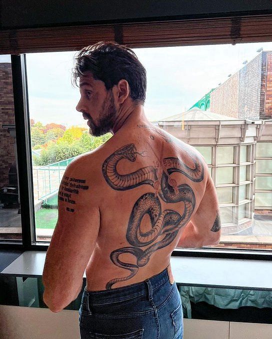 Michele Morrone cuántos tatuajes tiene el actor de 365 DNI y qué  significan  FAMA  MAG