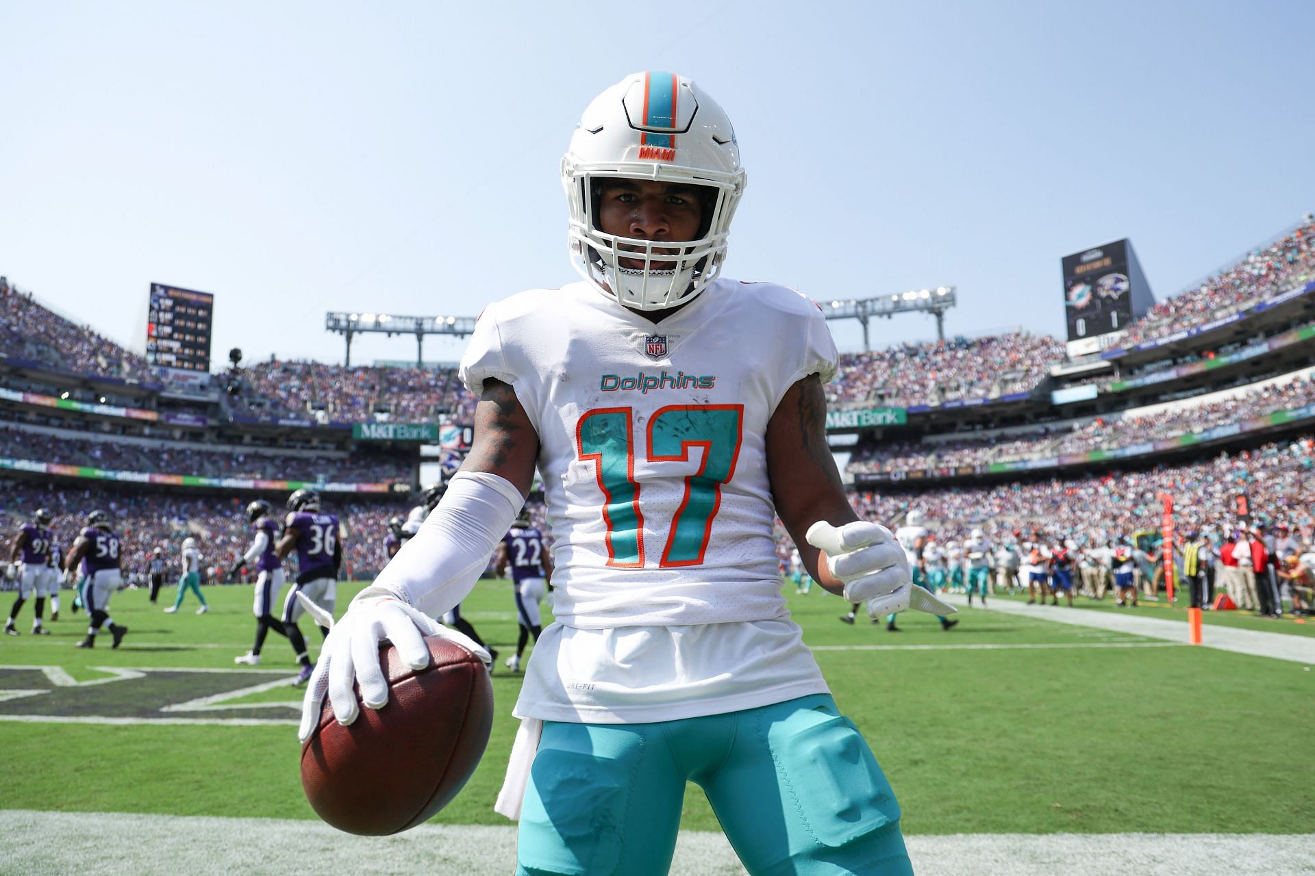What happens to the Miami Dolphins' passing game if Jaylen Waddle doesn't  play Sunday?