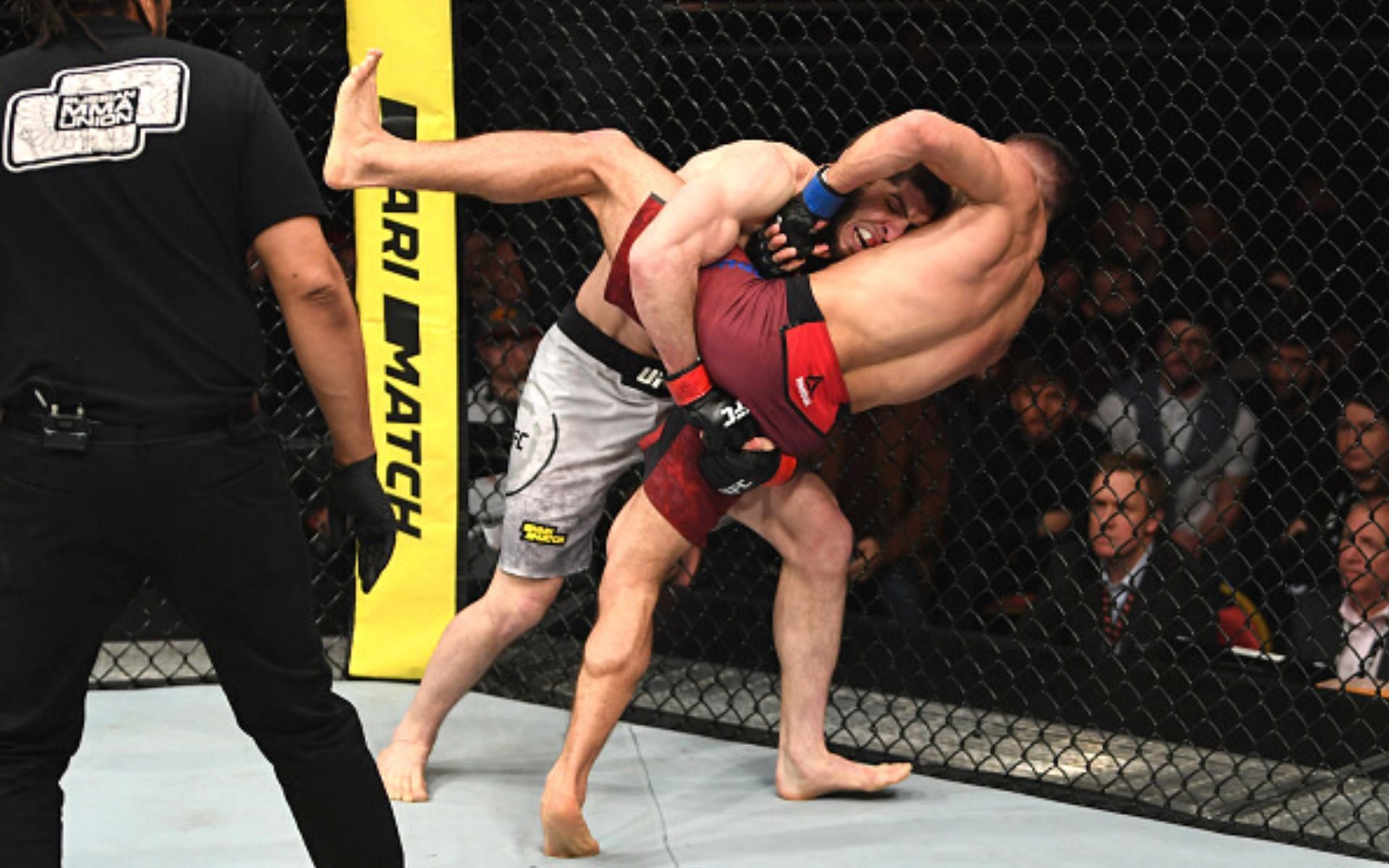 Islam Makhachev vs Arman Tsarukyan [Image courtesy: Getty]