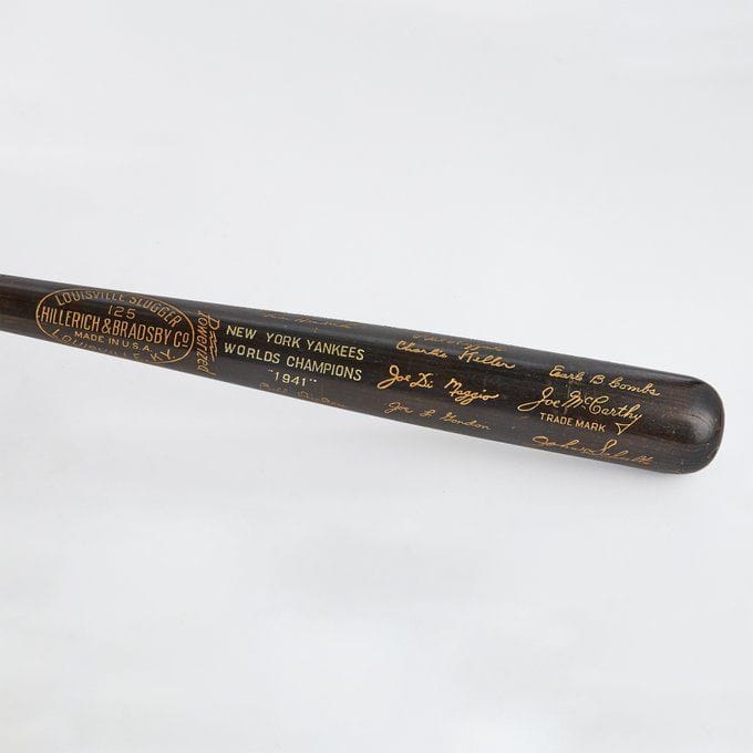 MLB rules How many balls does the MLB use in a game?